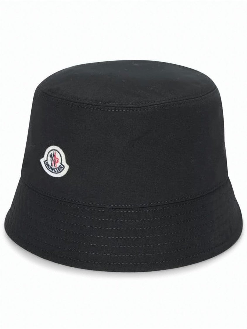 Structured Black Bucket Hat With Subtle Logo Detail