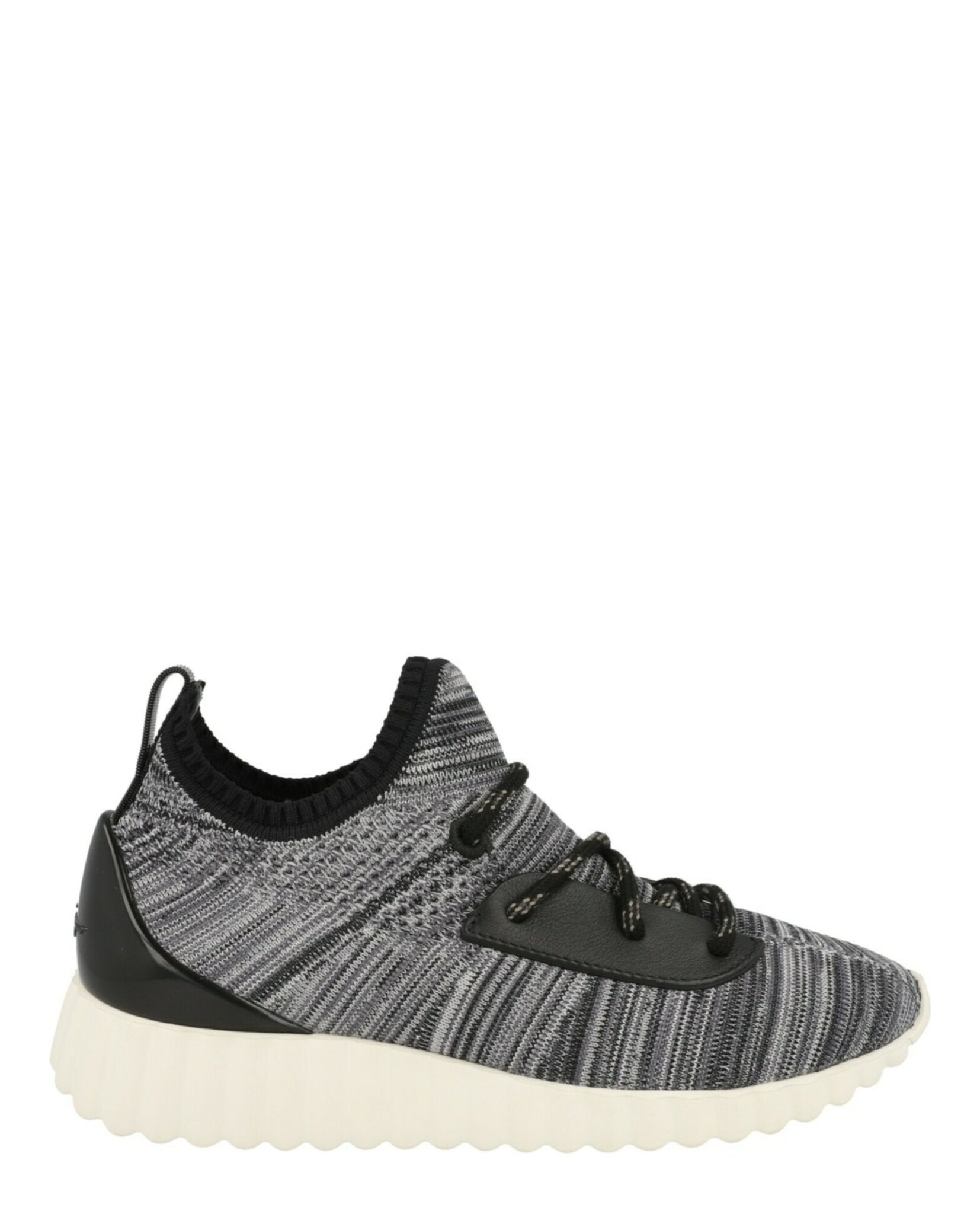Niky Low-Top Sneakers