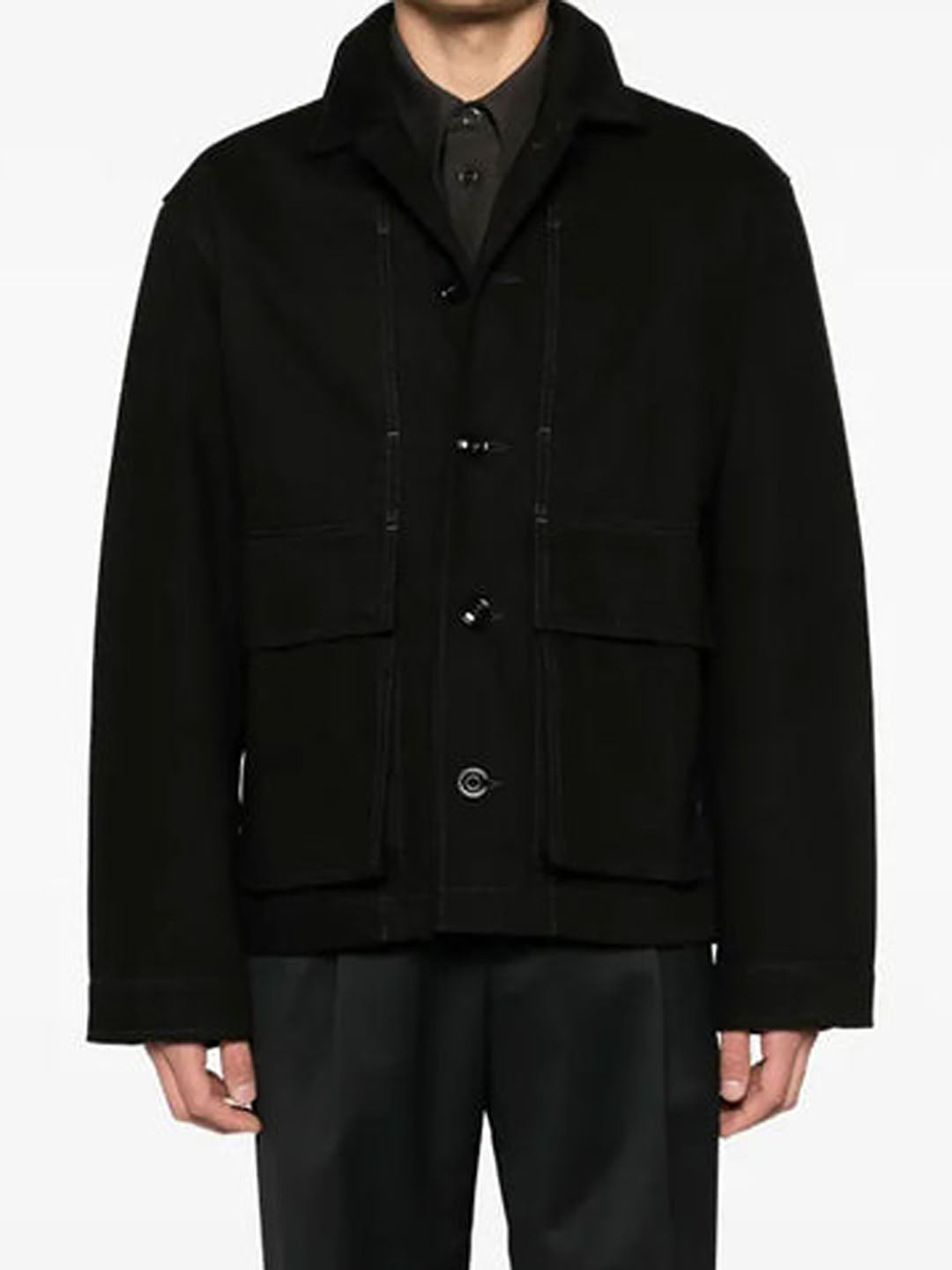 Contemporary Boxy Jacket With Classic Collar