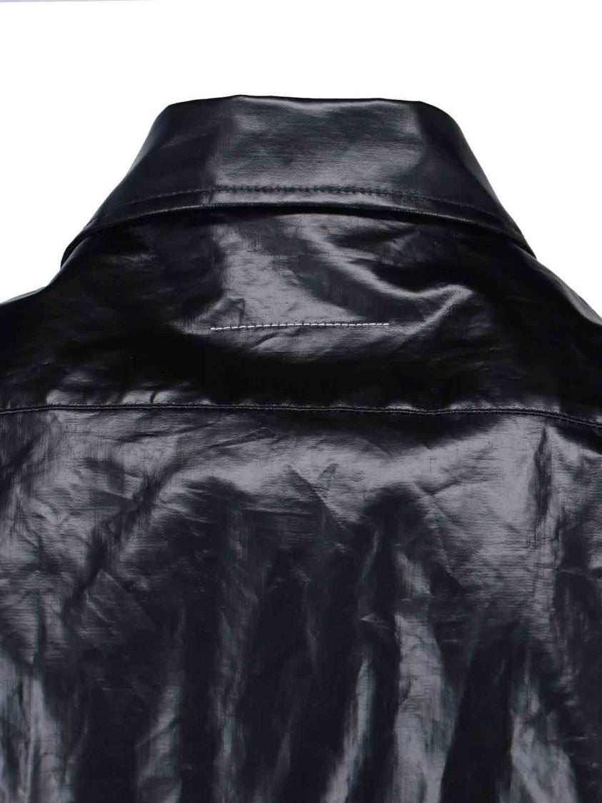 Button-Up Black Shirt With Tailored Fit And Pointed Collar