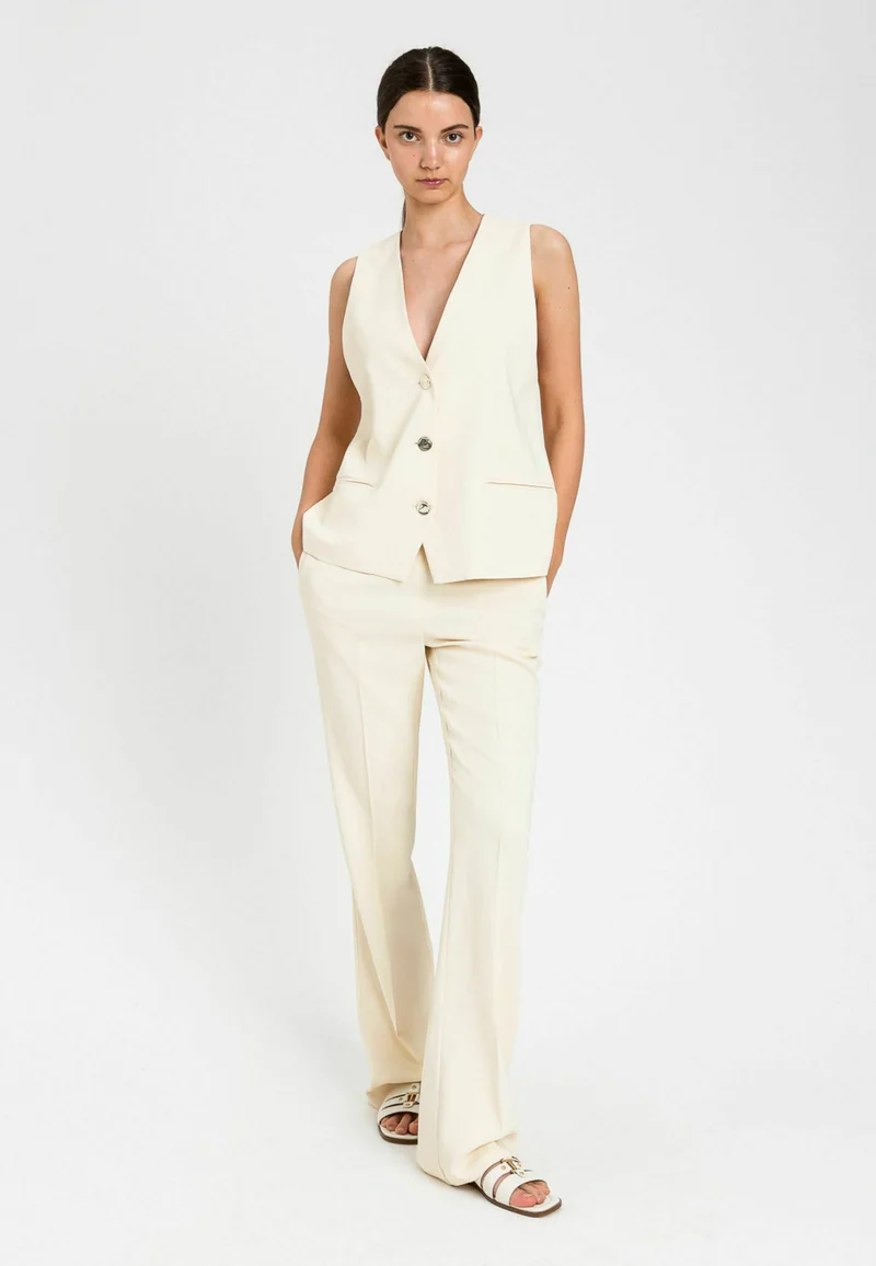Wide-Leg Pants with Flared Silhouette and Tailored Crease