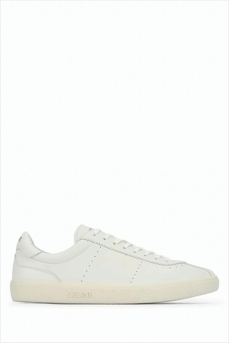 Minimalist White Leather Sneakers with Textured Rubber Sole