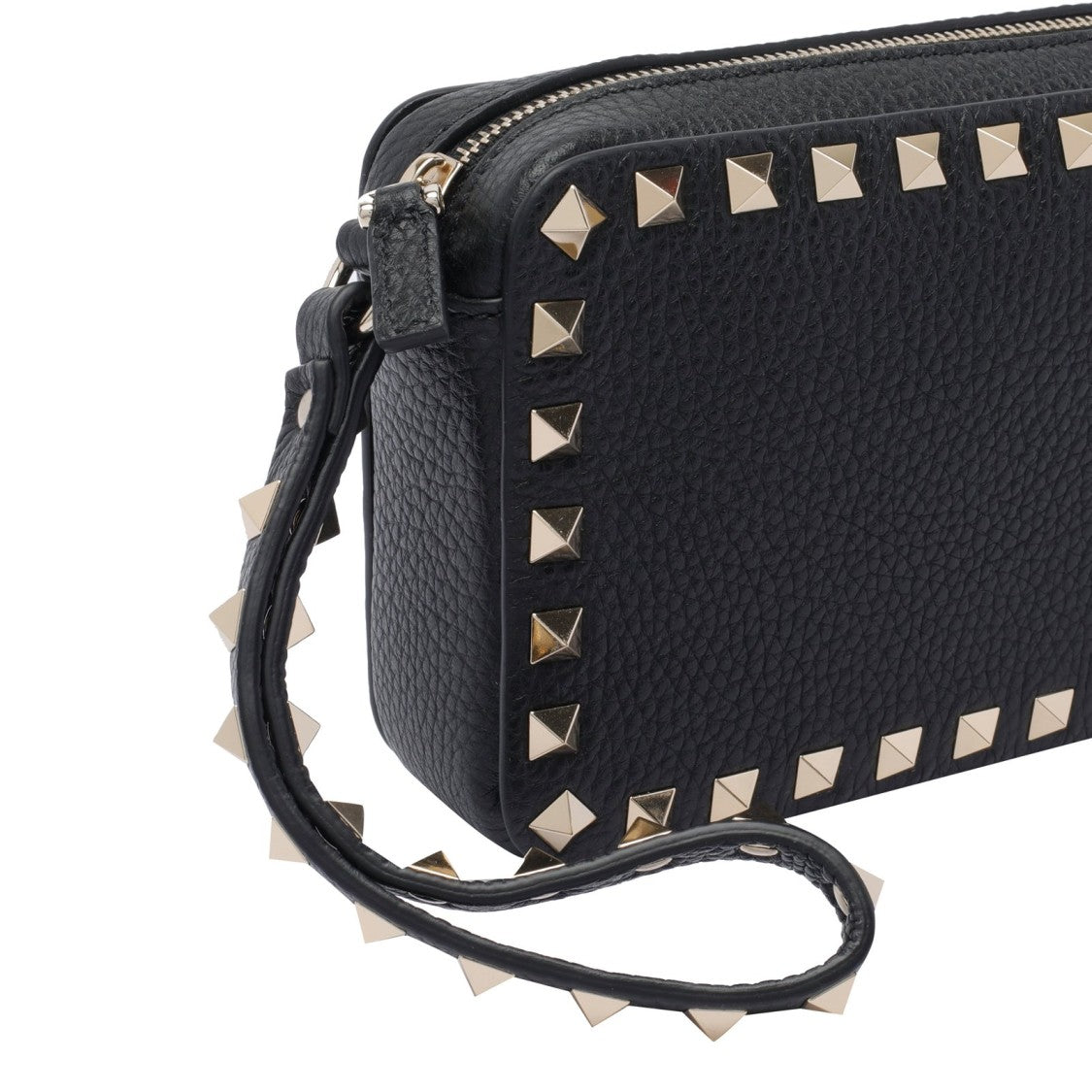 Sleek Black Bag With Minimalist Design