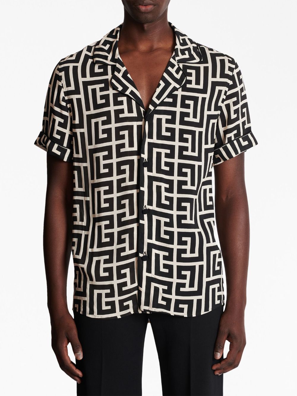 Short-Sleeve Geometric Black