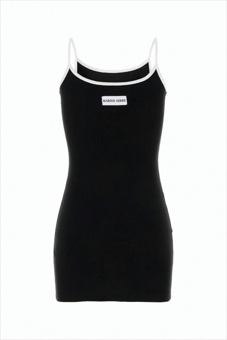Fitted Black Sleeveless Top with Spaghetti Straps