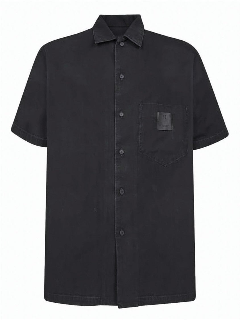 Short-Sleeved Black Shirt with Classic Collar and Chest Pocket