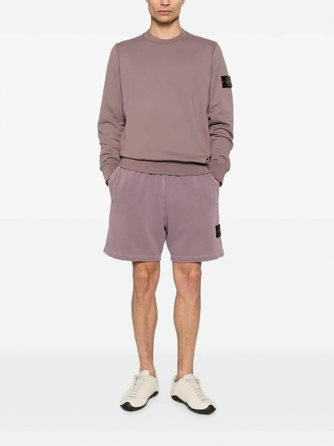 Relaxed-Fit Long-Sleeve Sweatshirt with Distinctive Patch