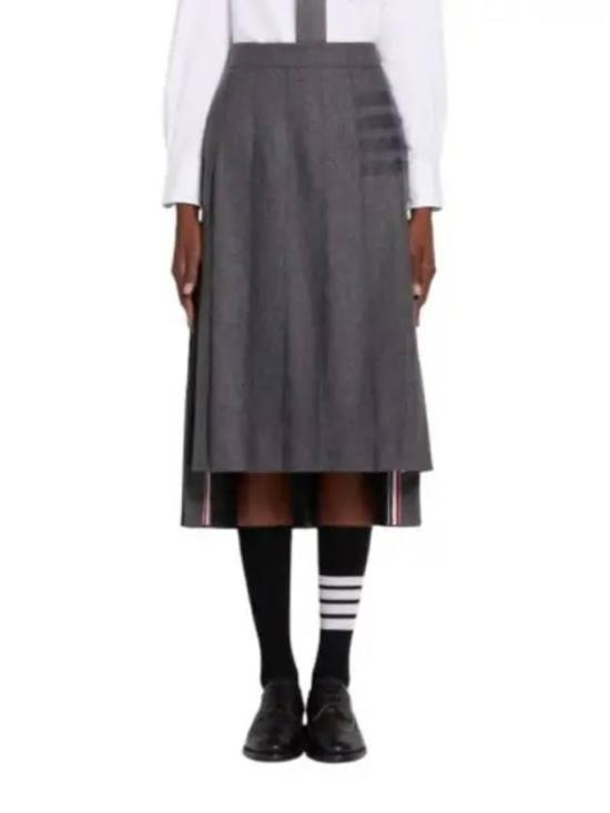 Tailored Grey Midi Skirt with Unique Layered Hem