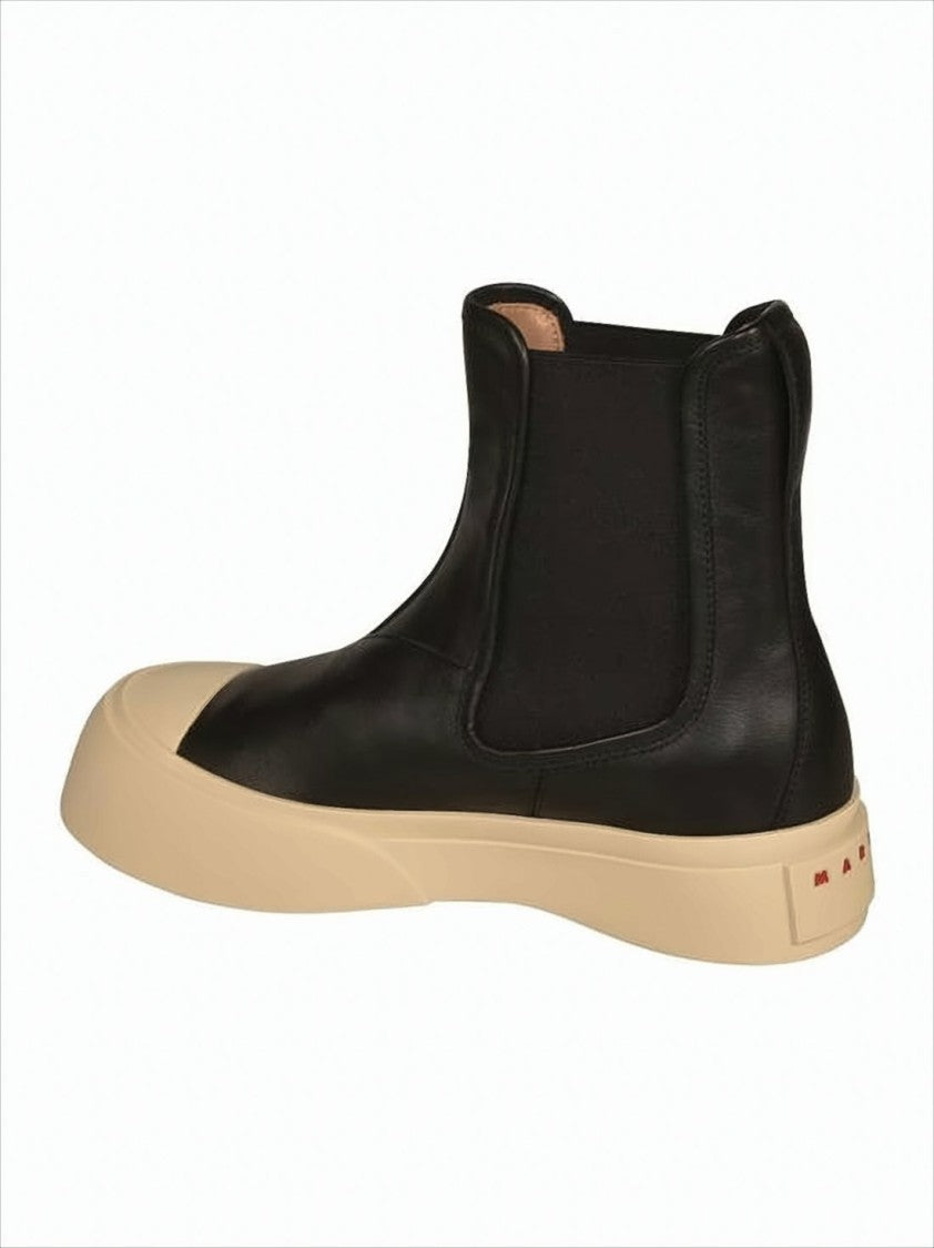 Sporty Black Calf Leather Boots
