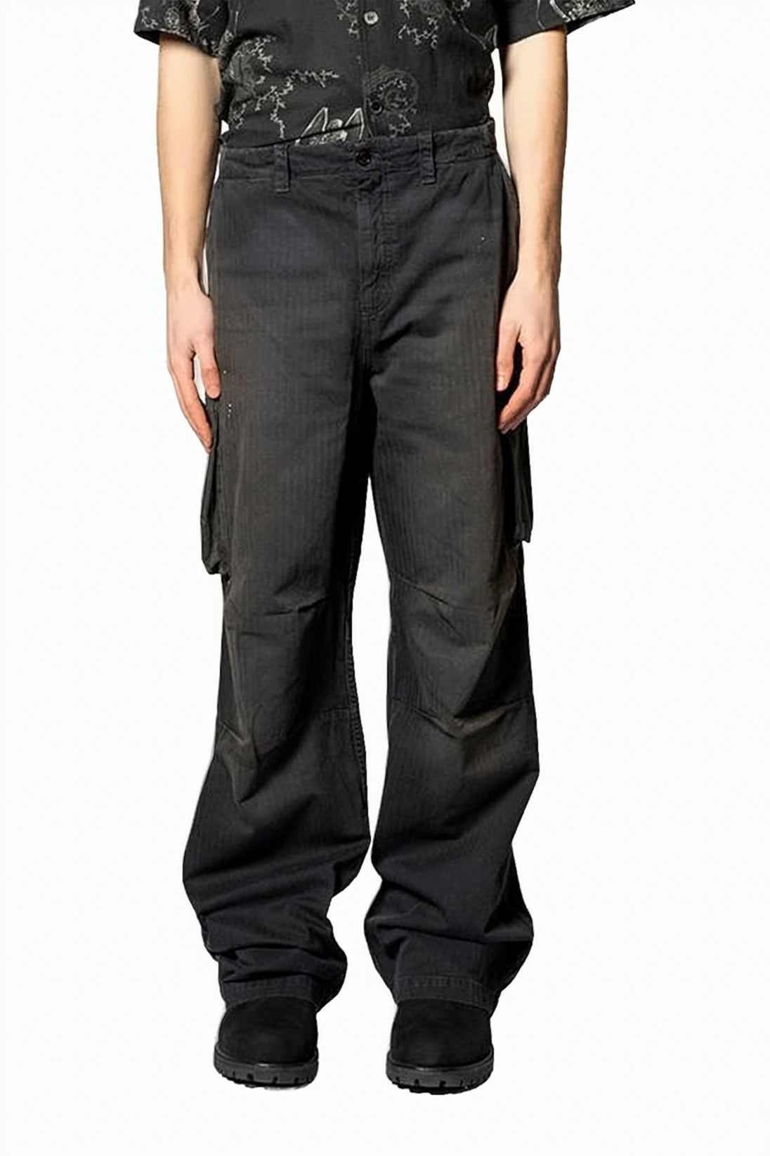 Straight-Leg Cargo Pants with Classic Waistband