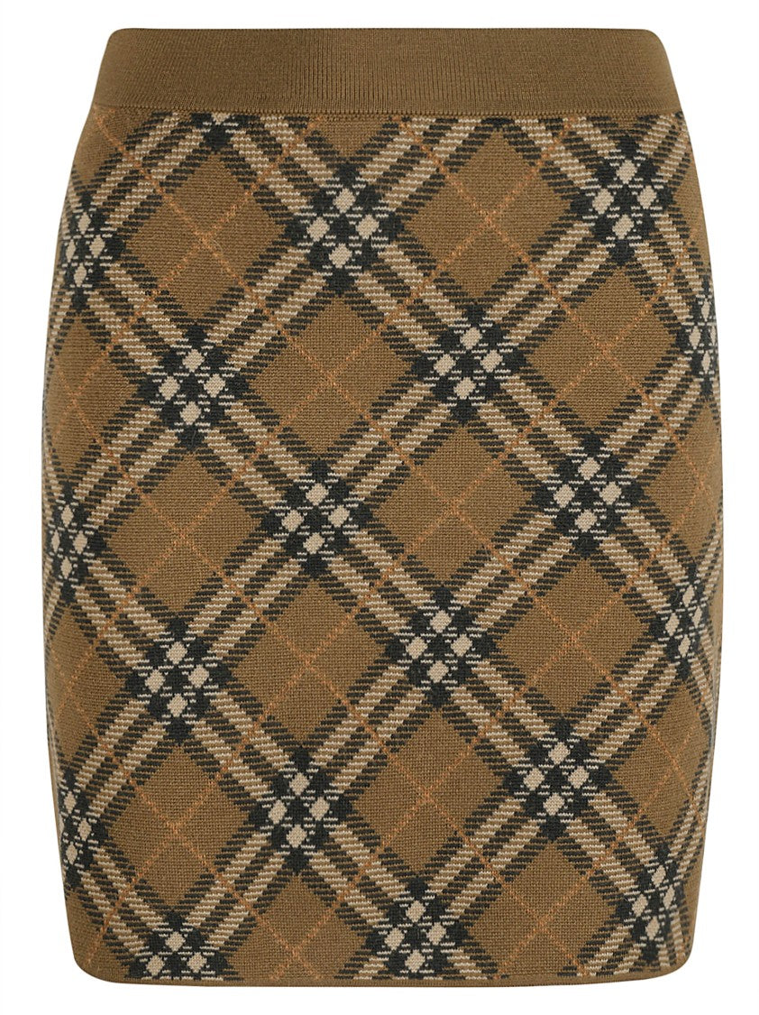 Classic Fitted Check Skirt