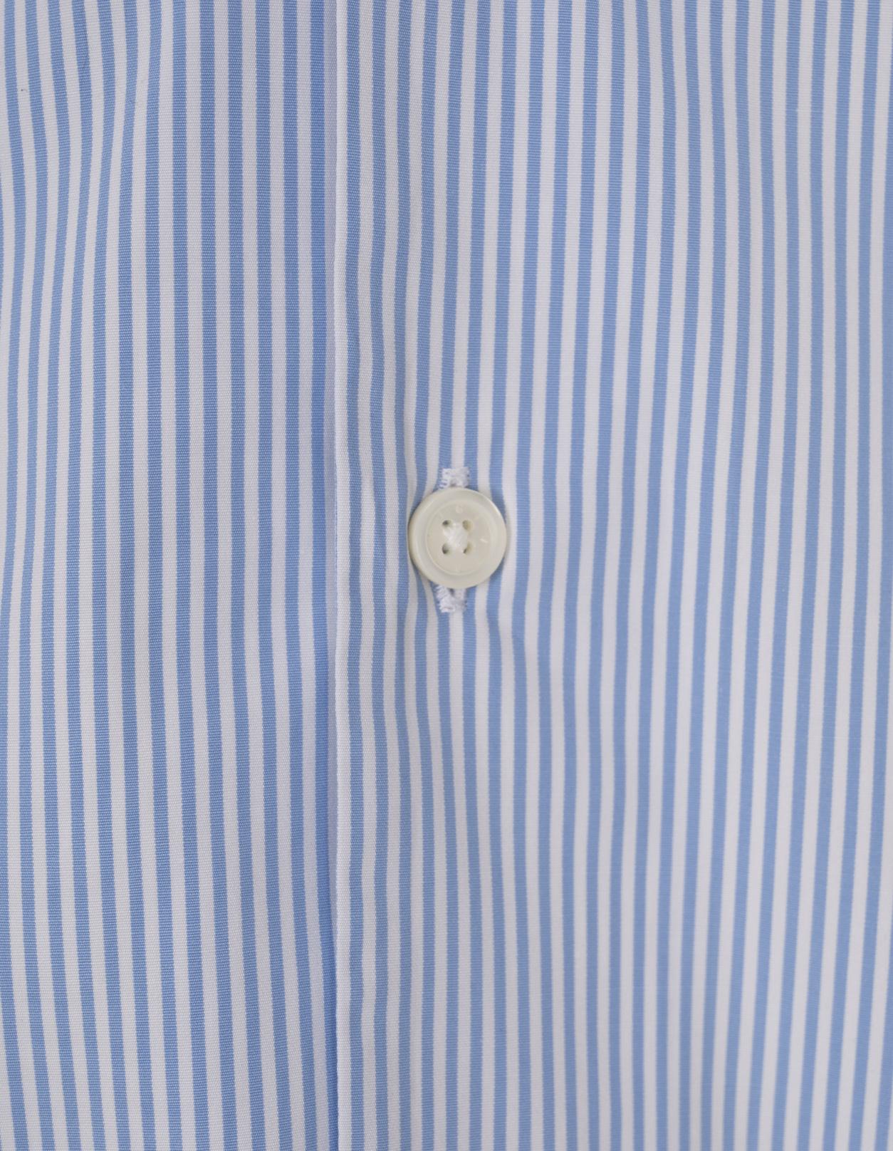 Button-Down Casual Shirt With Vertical Stripe Pattern