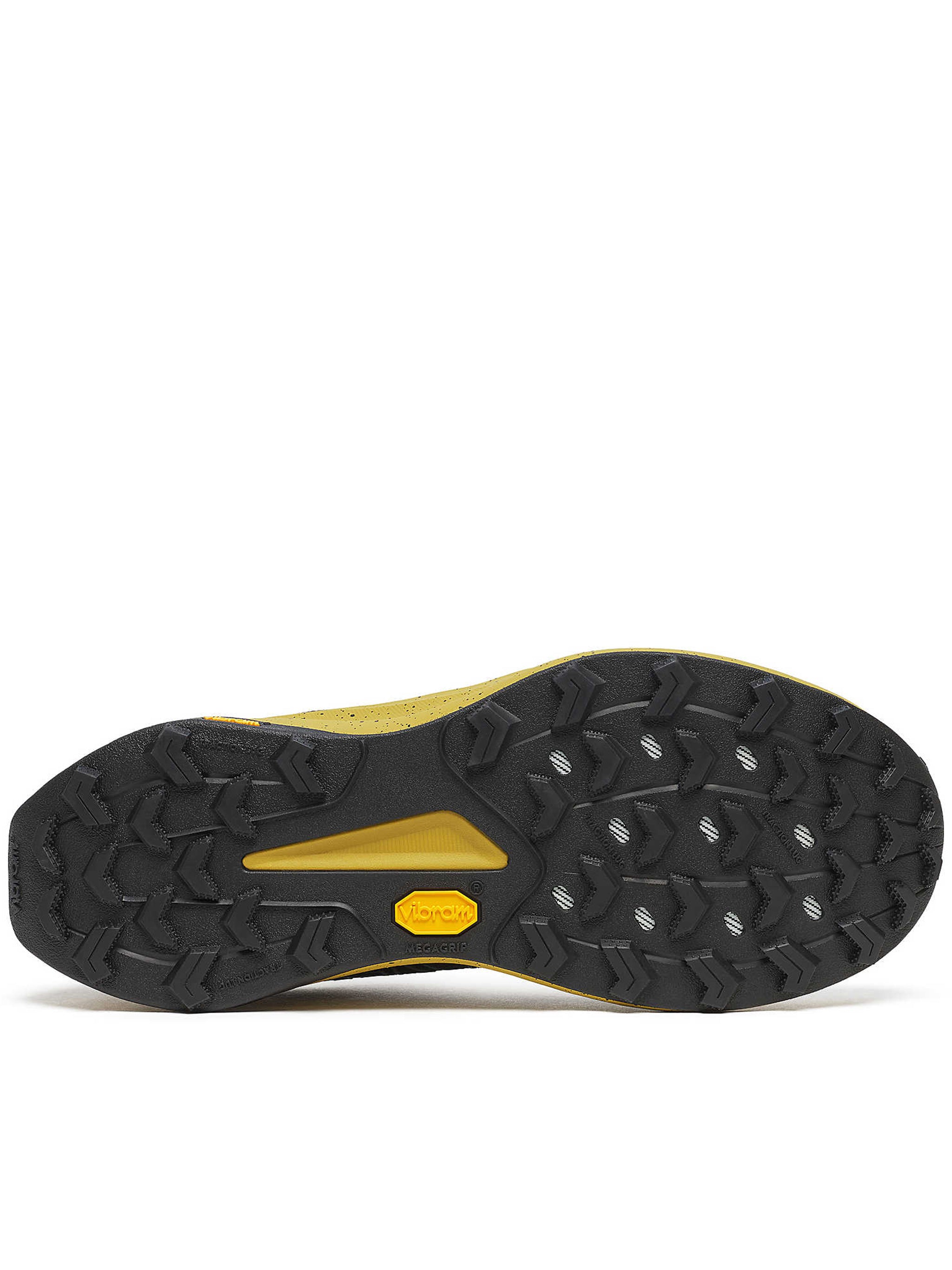Black Peregrine 16 GTX Running Sneakers