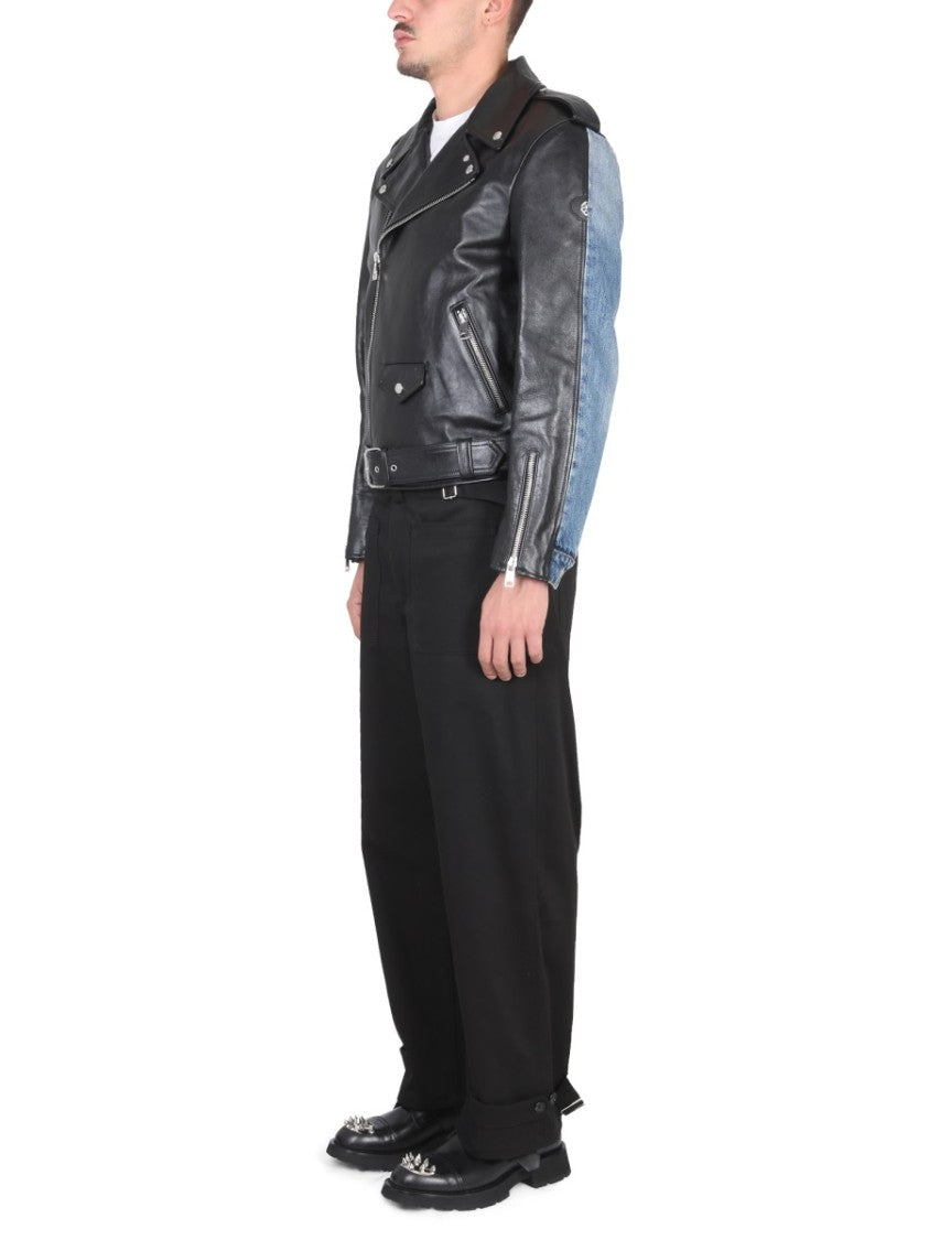 Relaxed Fit Black Cargo Pants