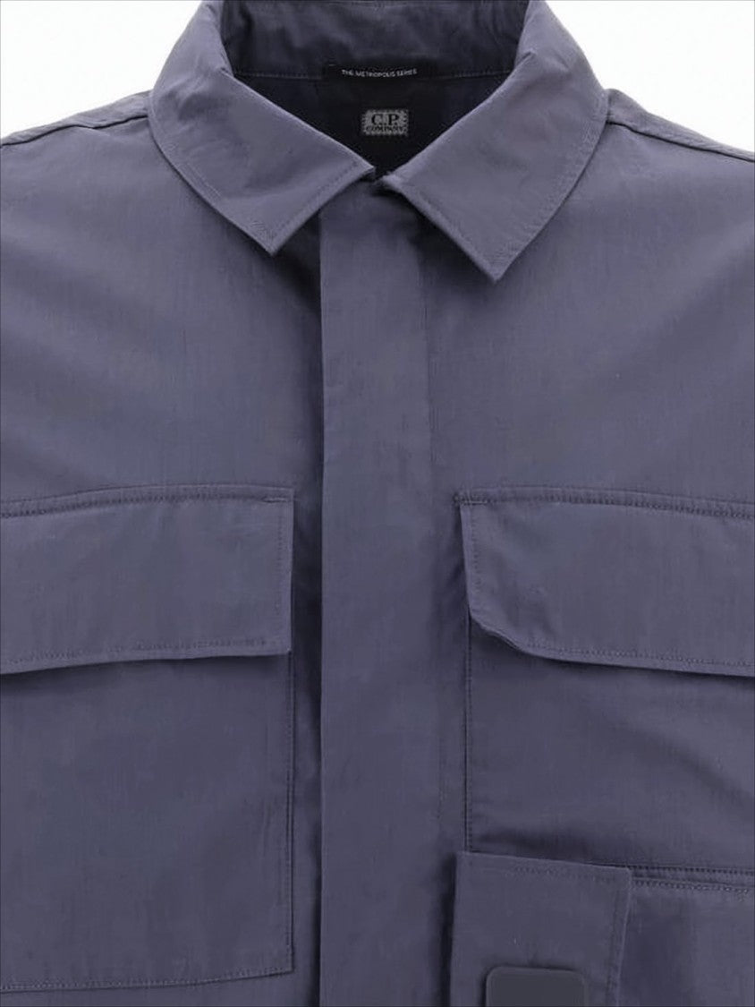 Boxy Silhouette Utility Jacket With Classic Collar And Vented Yoke