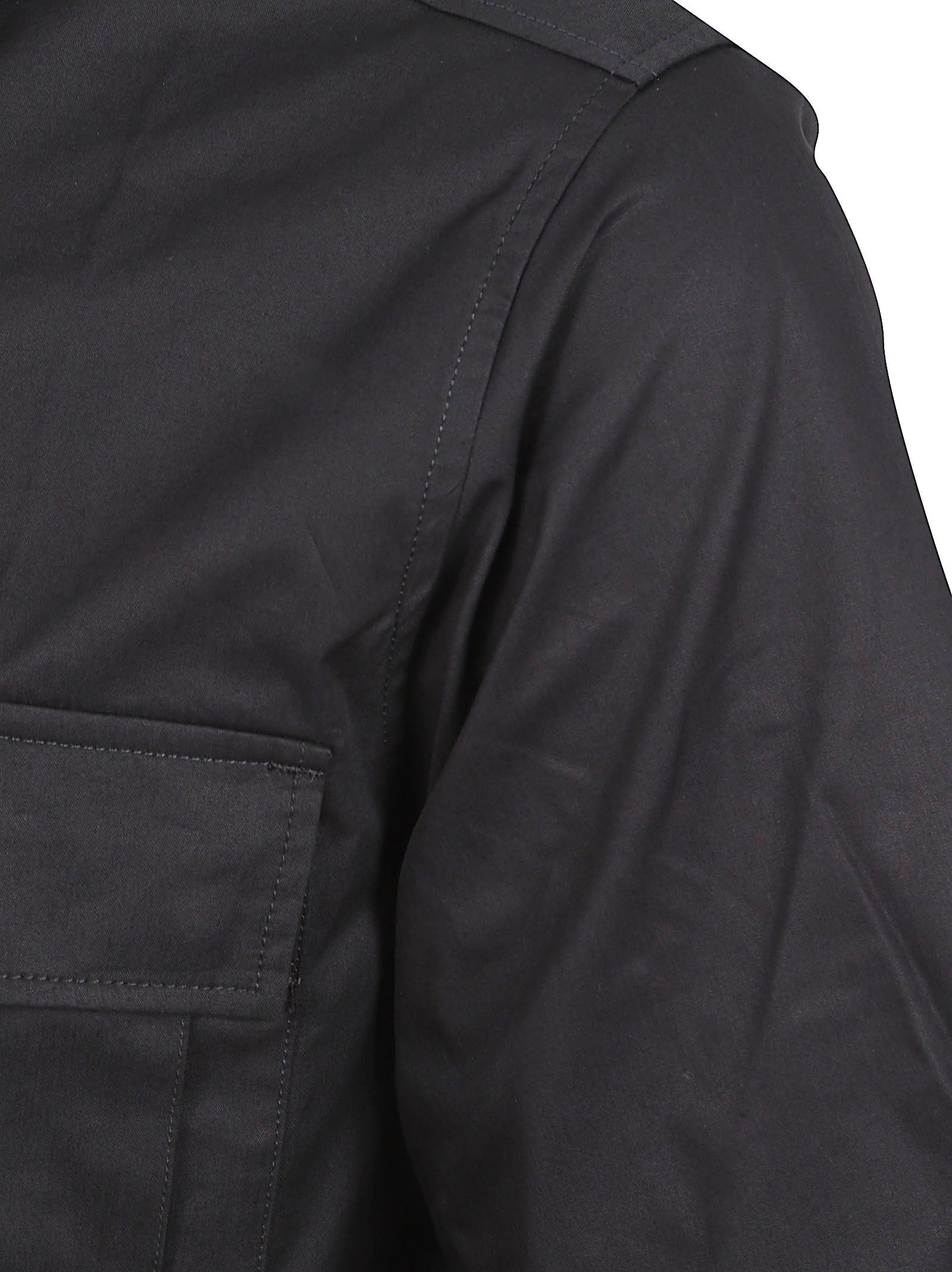 Short-Sleeved Shirt with Classic Collar and Functional Pockets