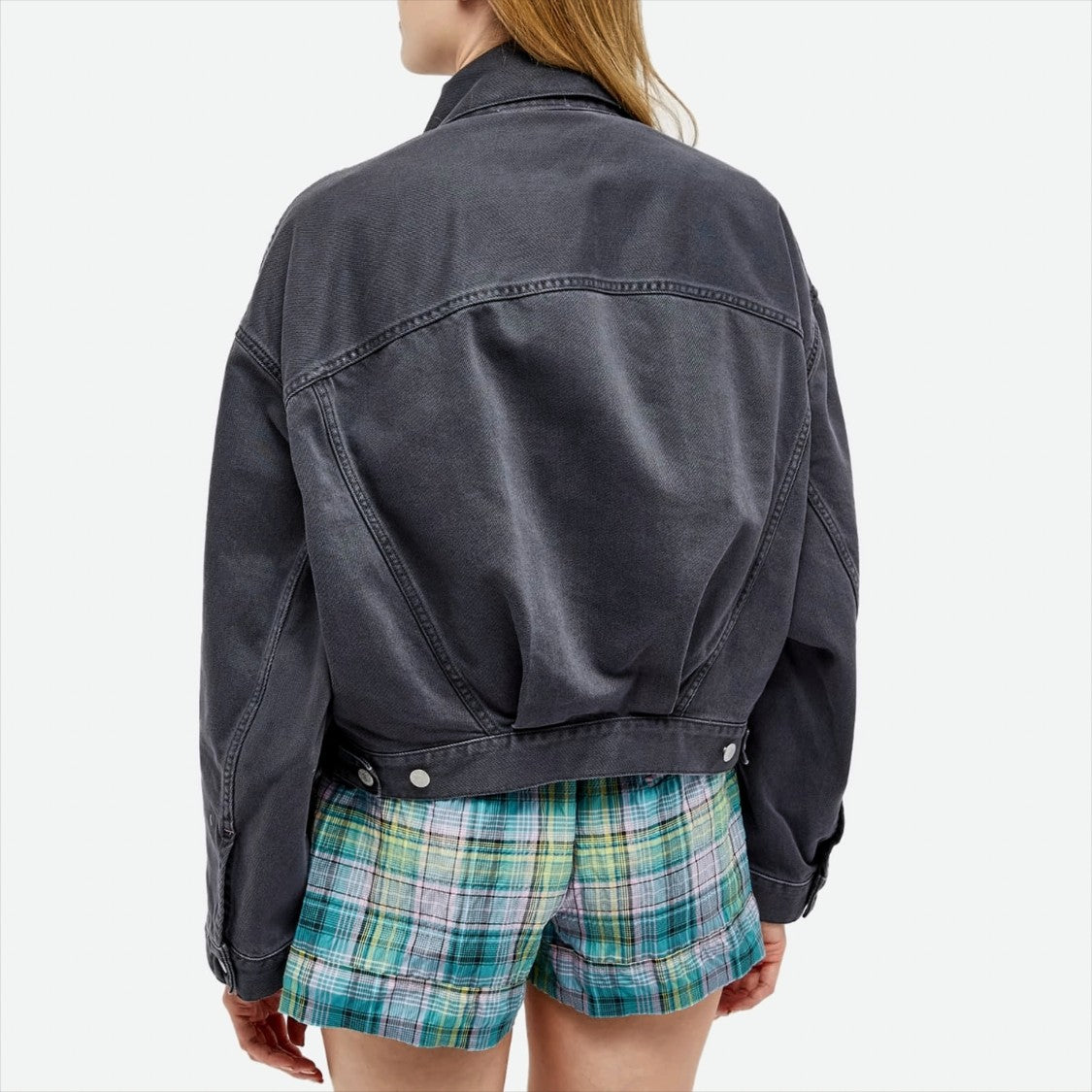 Loose-Fit Black Denim Trucker Jacket With Classic Collar And Button Closure