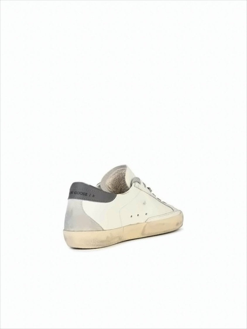 Distressed Low-Top Sneakers with Grey Suede Star