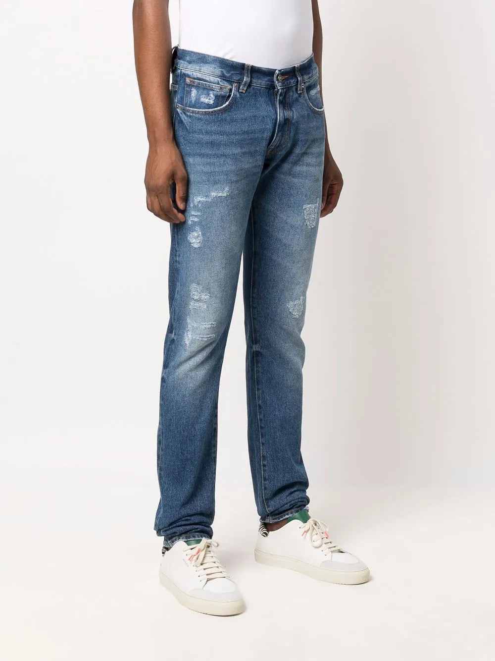 Straight-Leg Blue Denim Jeans With Classic Five-Pocket Styling