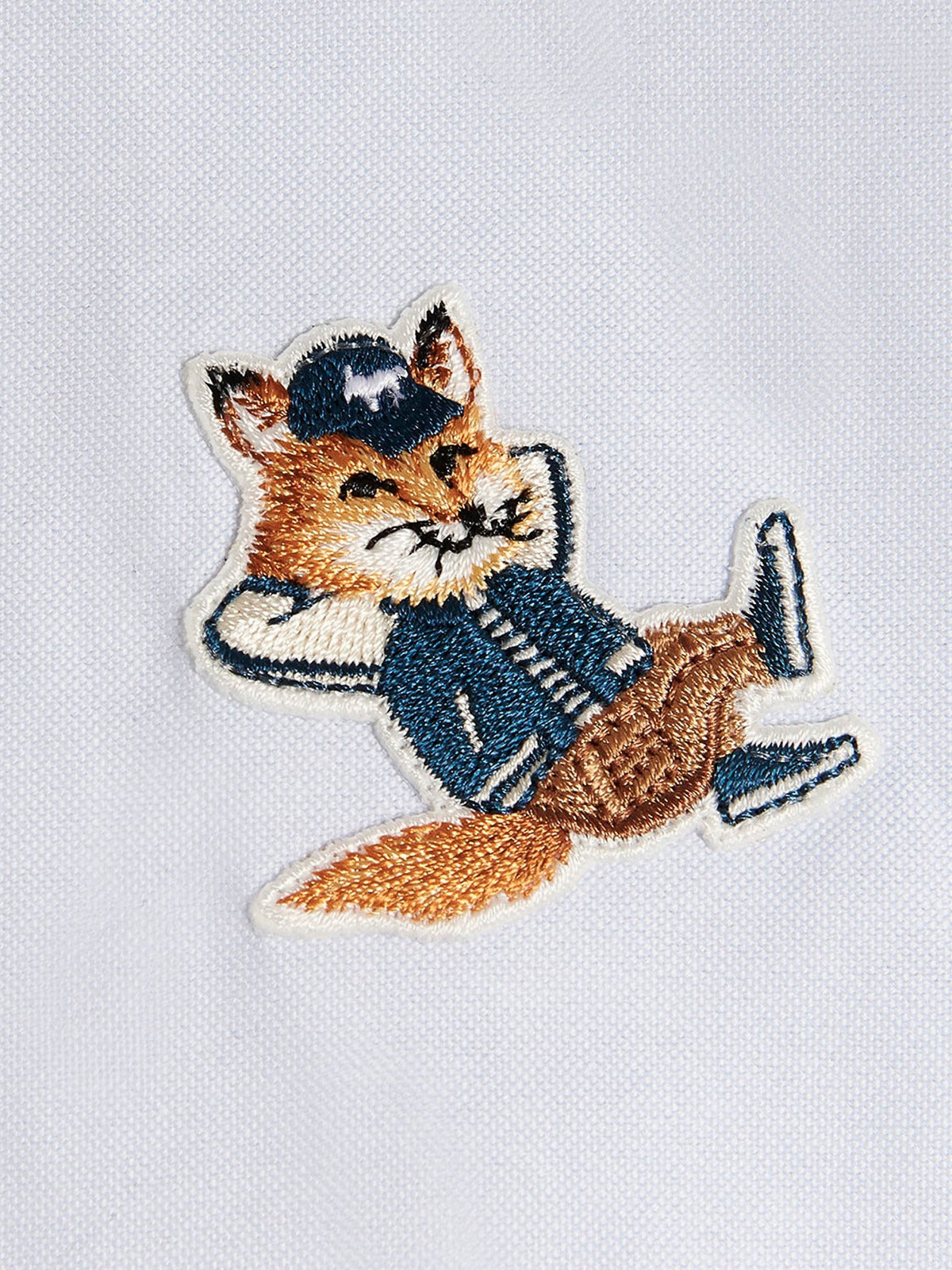 Long-Sleeve Button-Up Shirt With Classic Collar And Embroidered Charm