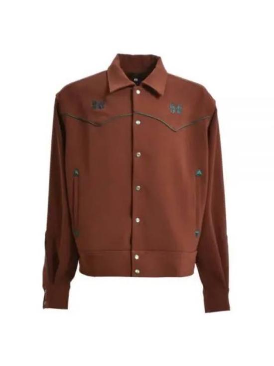 Cropped Brown Long-Sleeve Casual Shirt with Structured Collar