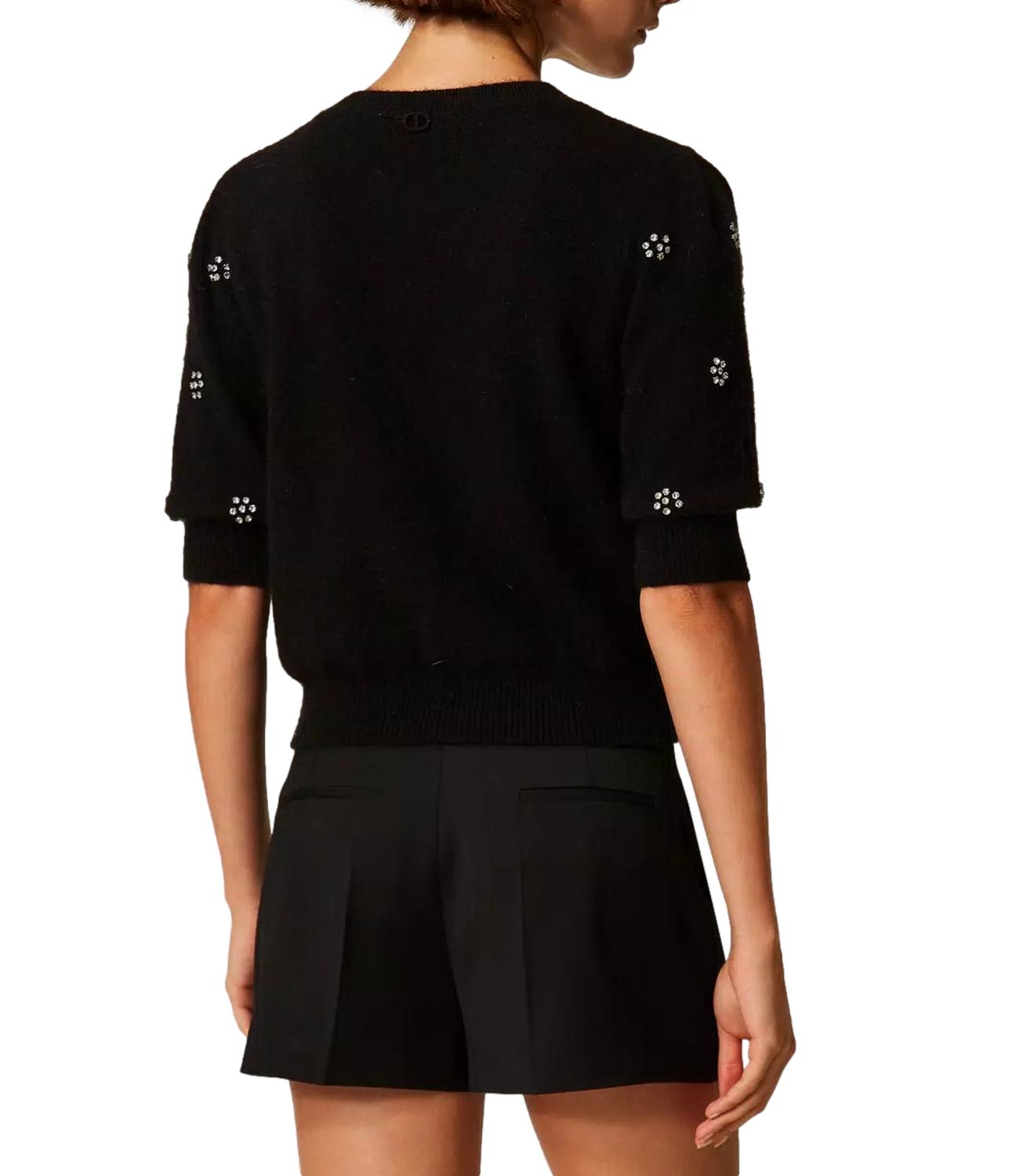 Embroidered Short-Sleeved Top With Fitted Silhouette