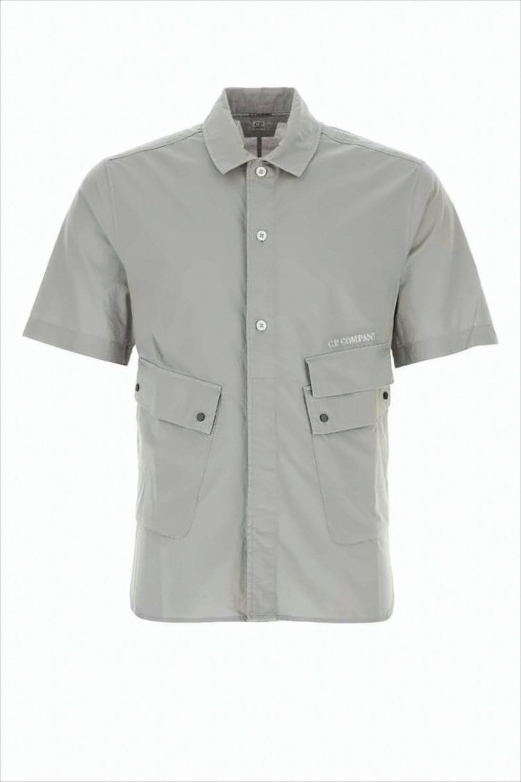 Boxy Short-Sleeve Shirt with Classic Collar