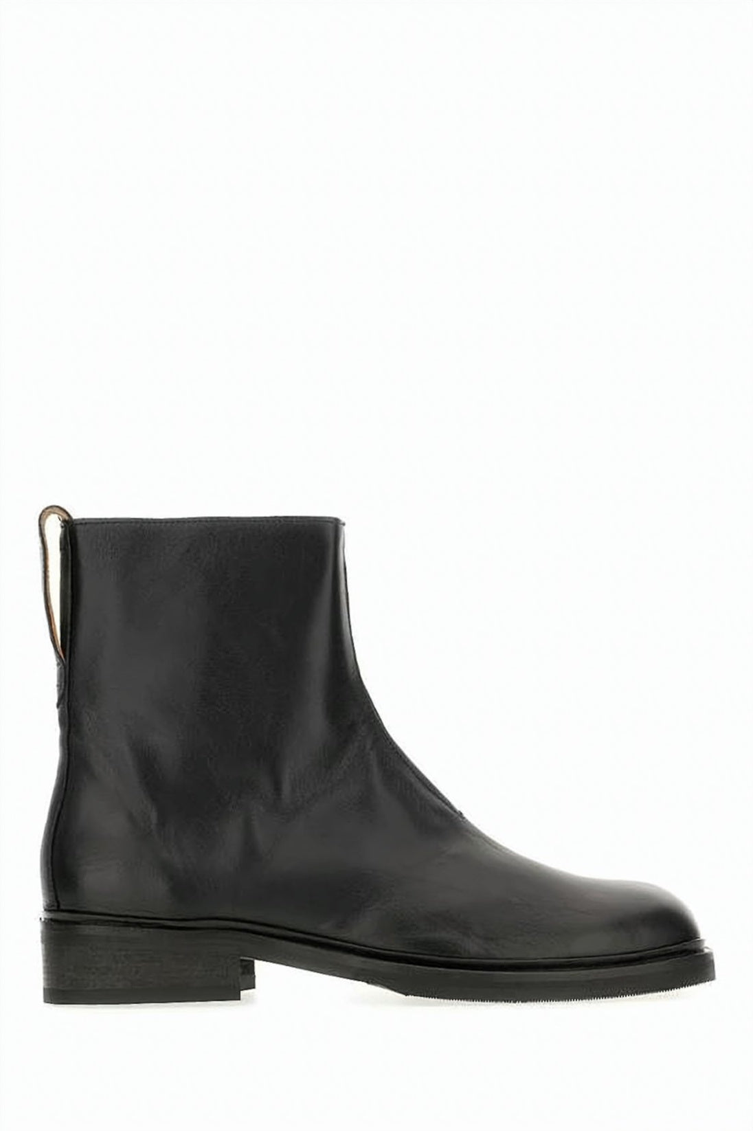 Minimalist Lace-Up Boots with Suede Upper