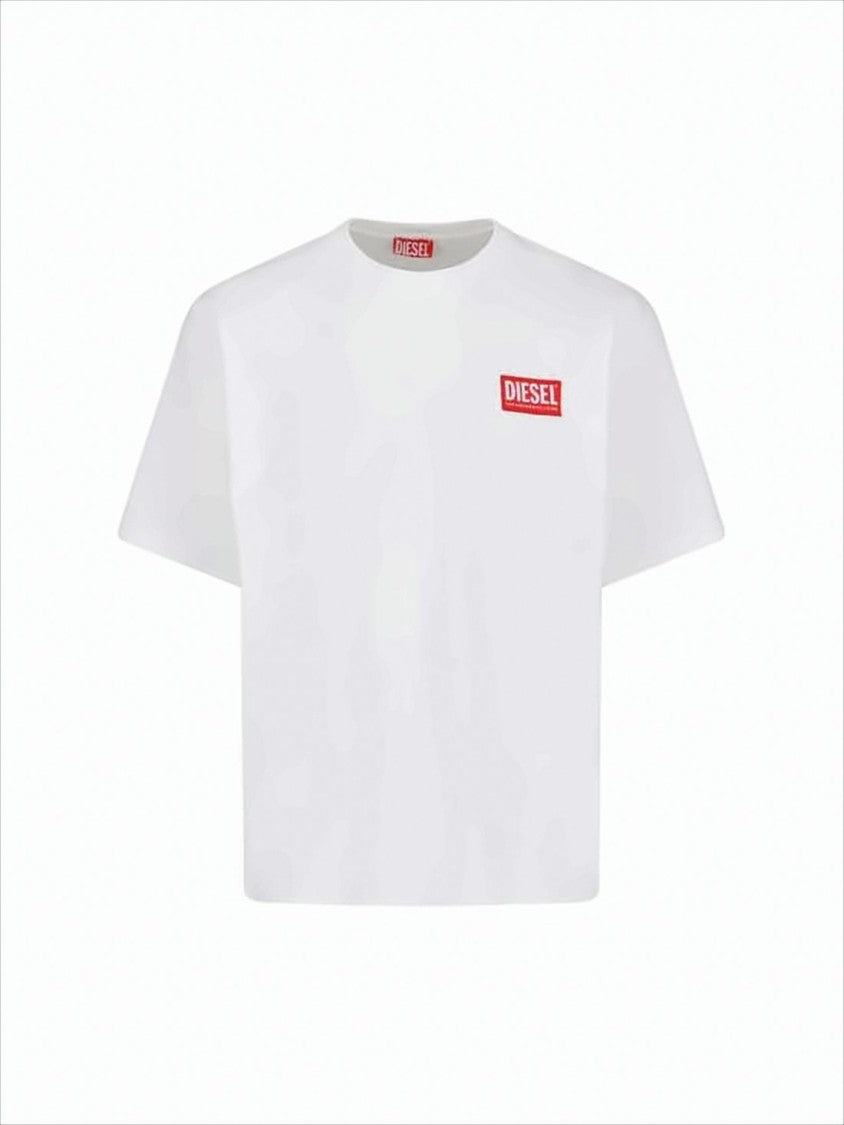Crew Neck T-Shirt with Red Logo Patch