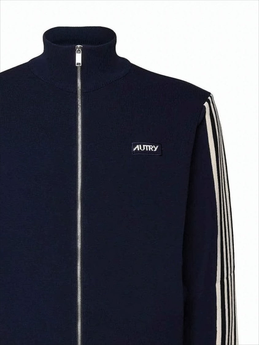 High-Collar Blue Jacket with Vertical Stripes and Ribbed Cuffs