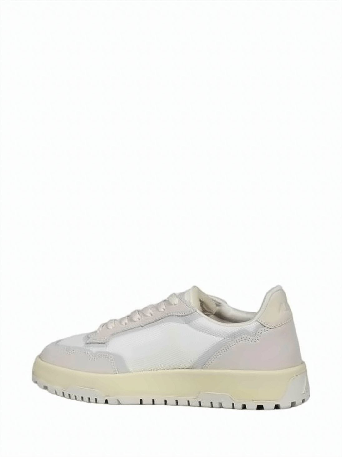 Vintage-Inspired Autry Sneakers with Suede