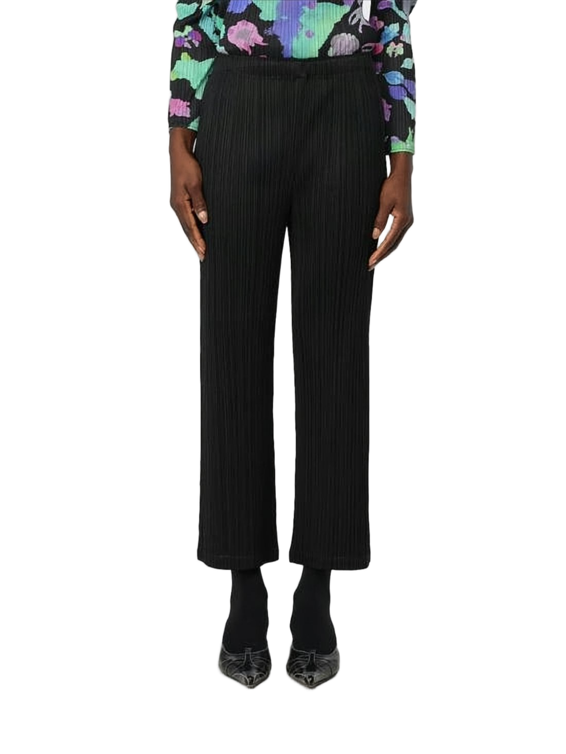 Cropped Black Pleated Pants with Elastic Waistband