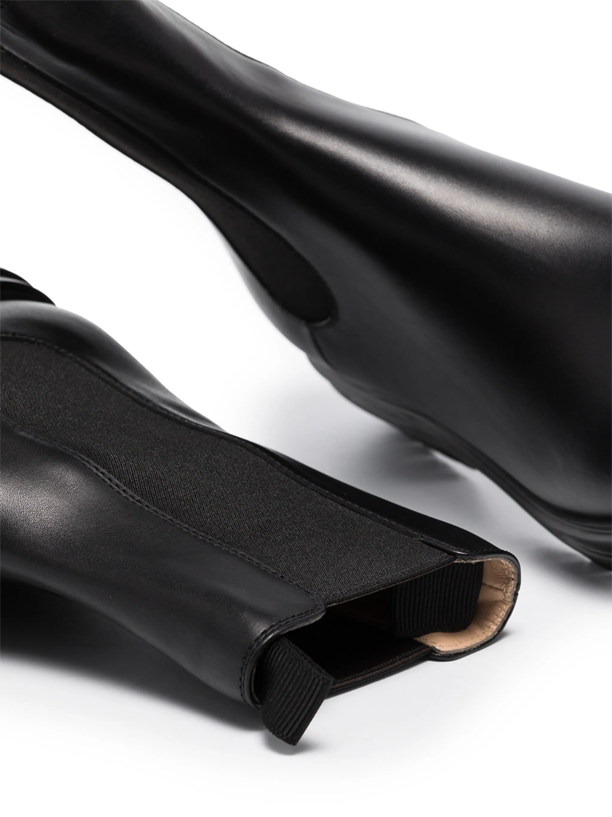 Chelsea Ankle Boot In Smooth Calf Leather