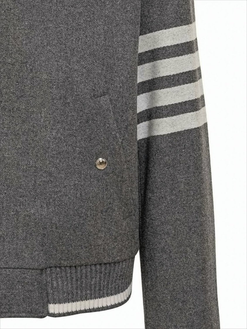 Classic Bomber Jacket with Ribbed Collar and Cuffs