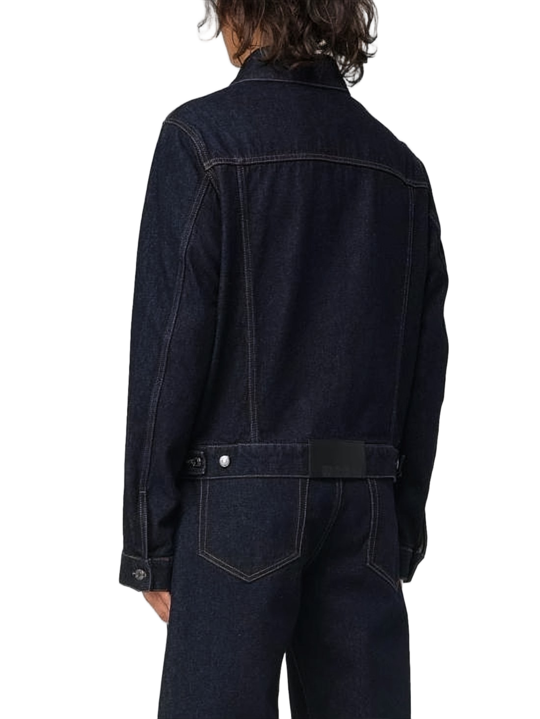 Classic Blue Denim Jacket with Structured Silhouette