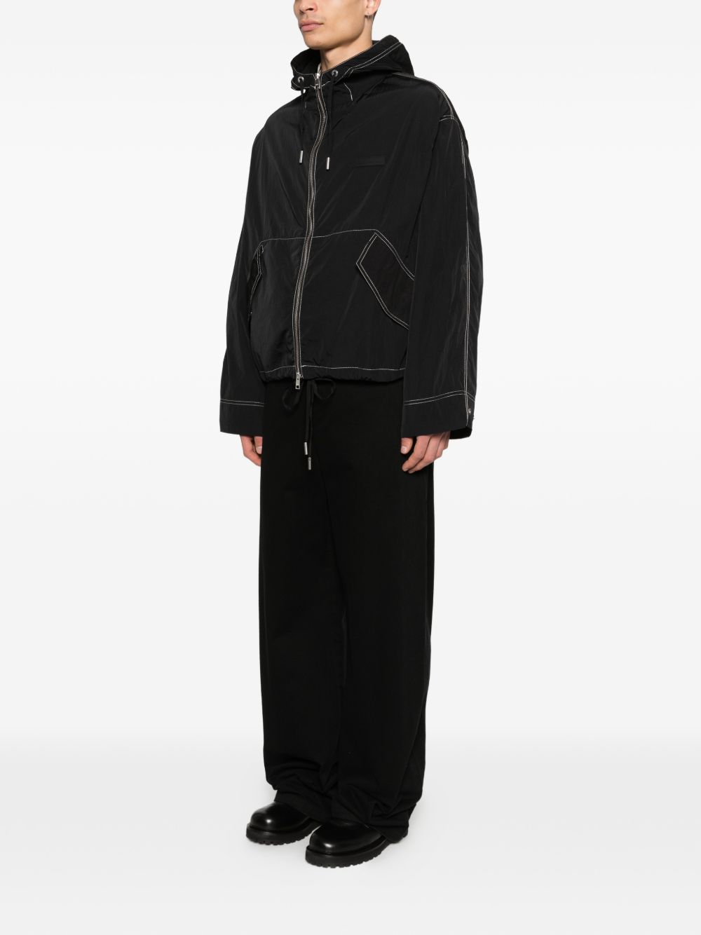 Boxy Cropped Jacket With Zipper Closure
