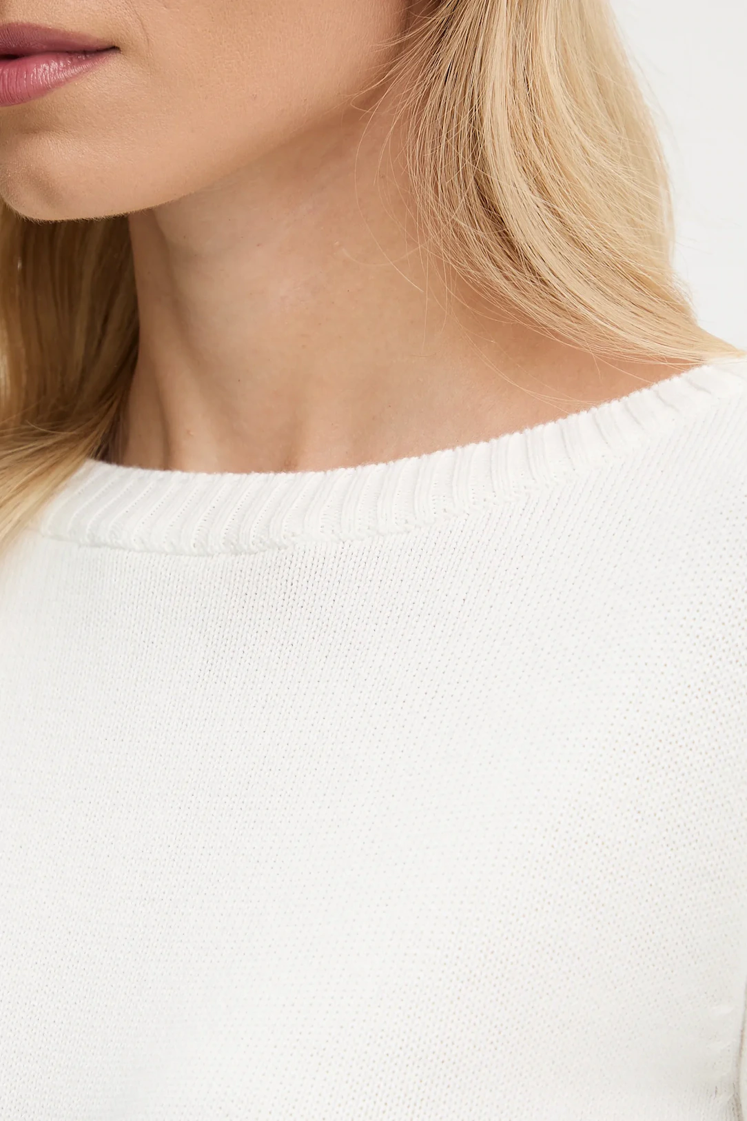 Regular-Fit White Knit Sweater With Ribbed Detailing