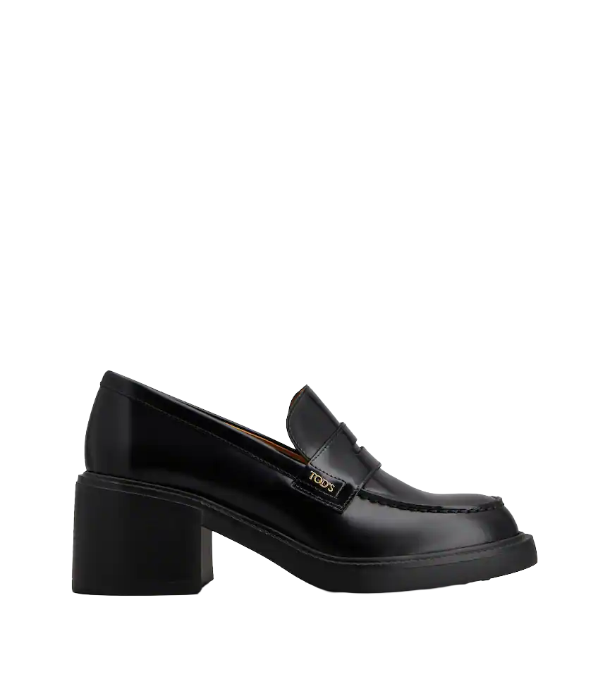 Refined Black Calfskin Loafers With Timeless Design