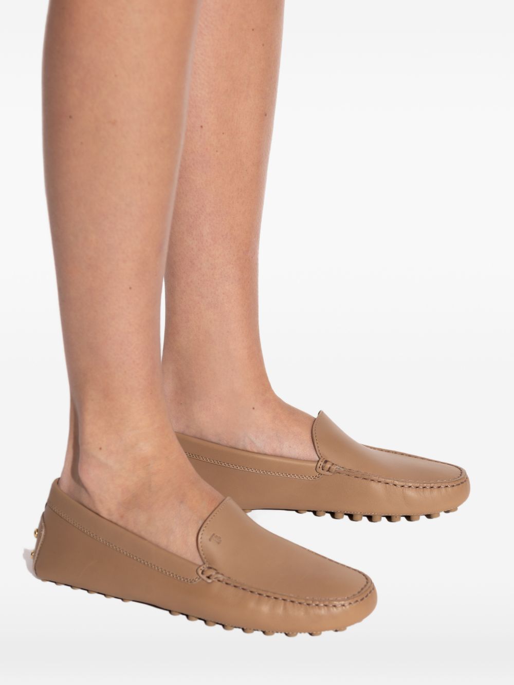 Minimalist Leather Loafers with Moccasin Toe Design