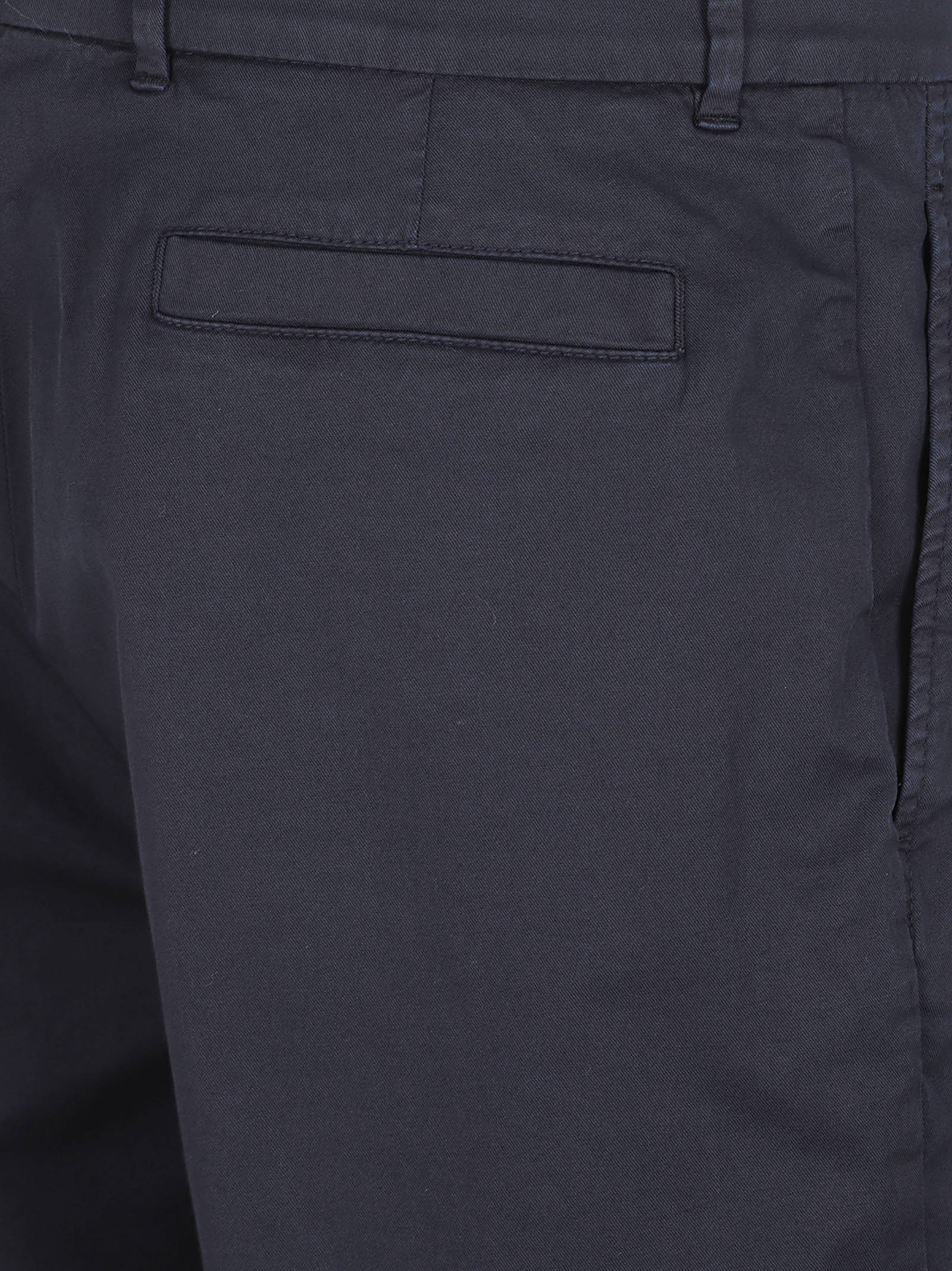 Tailored Blue Shortsand Comfortable Stretch