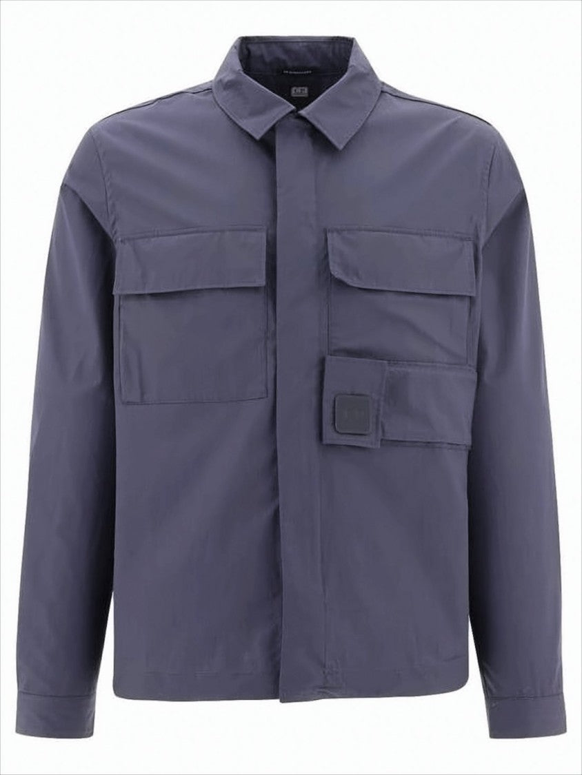 Boxy Silhouette Utility Jacket With Classic Collar And Vented Yoke