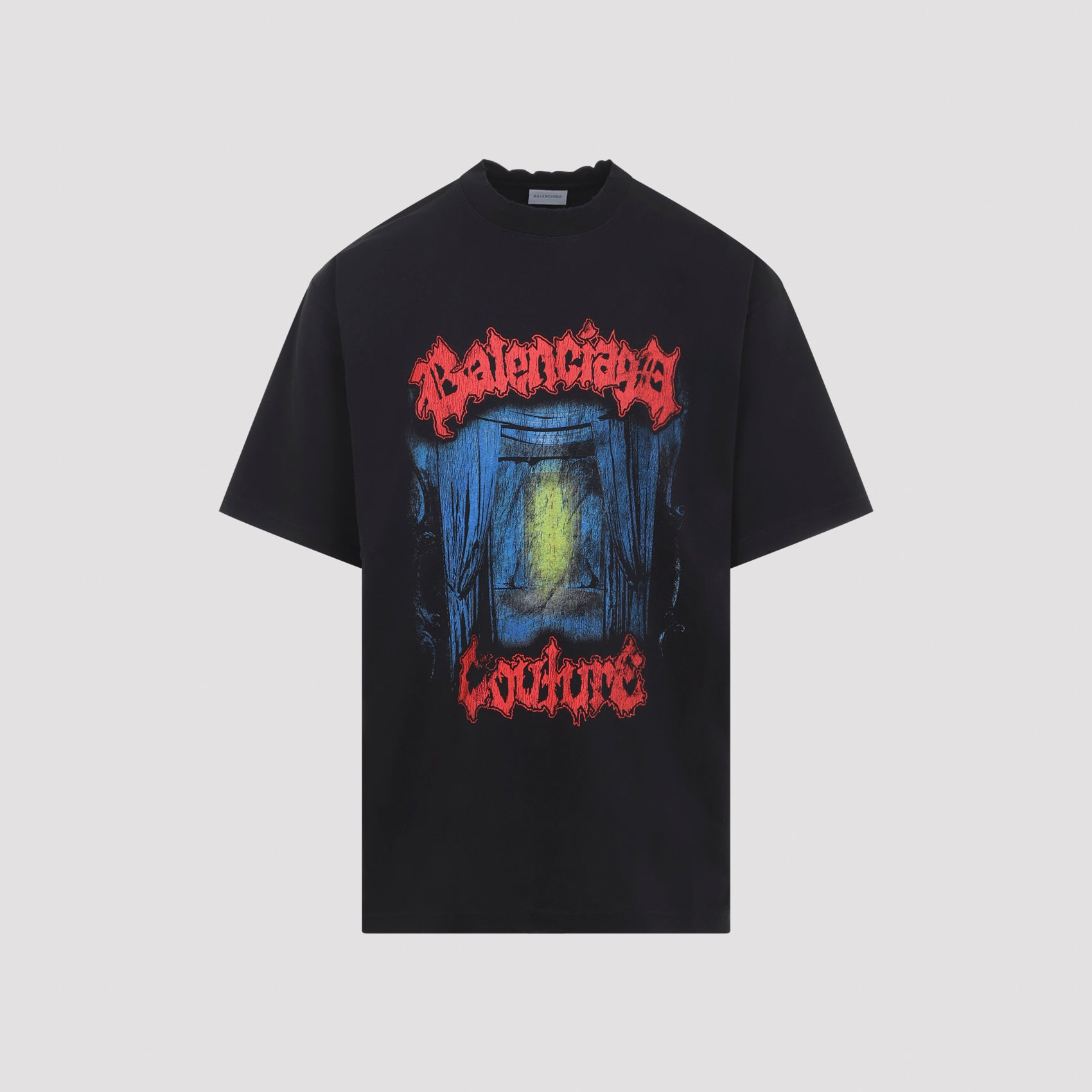 Graphic Print Cotton T-Shirt with Bold Artistic Design
