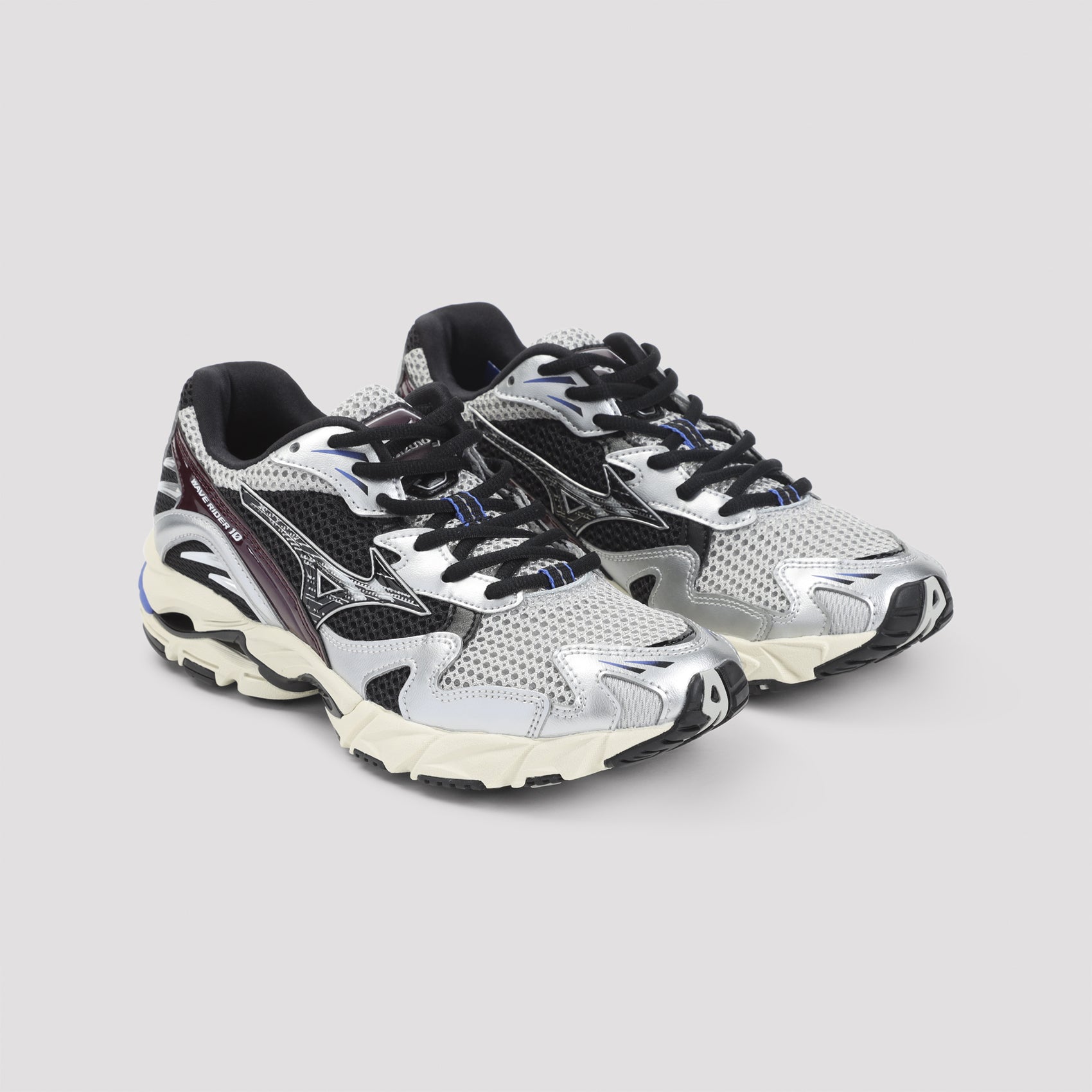 Dynamic Multicolor Sneakers with Metallic Overlays