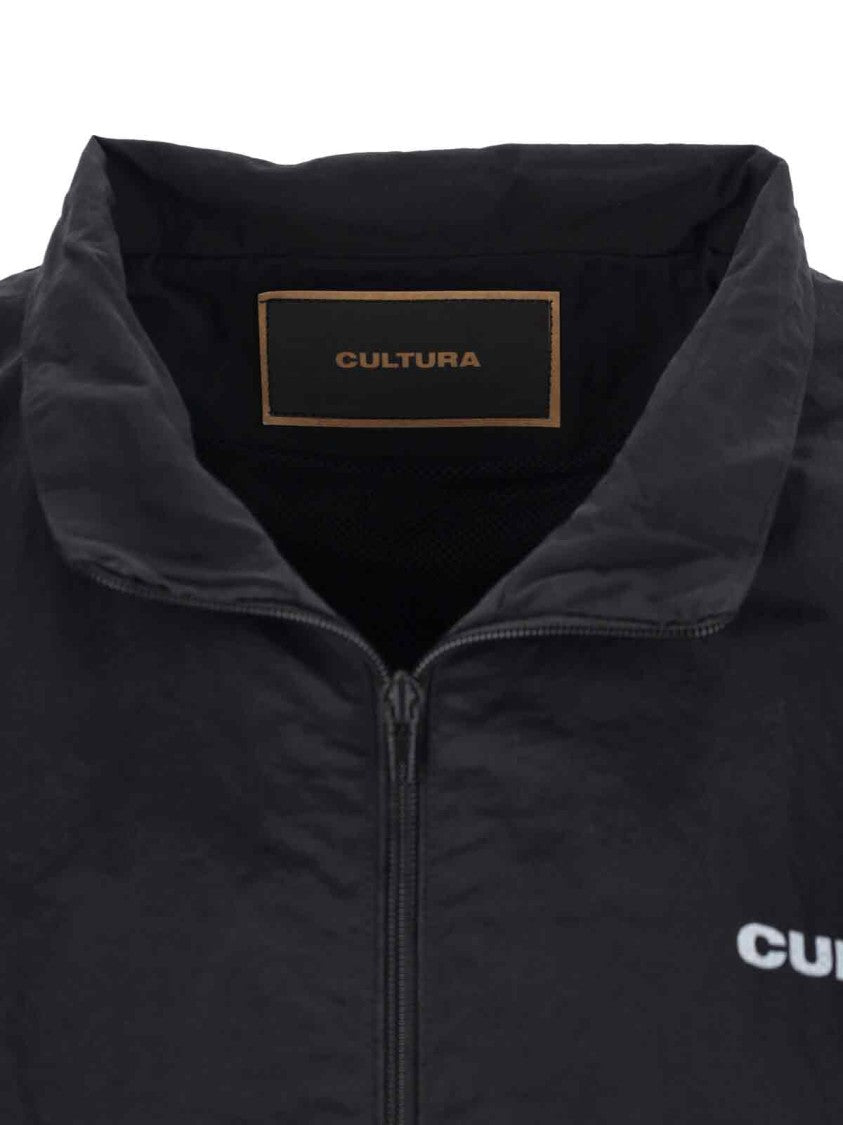 Minimalist Black Jacket With Fitted Silhouette