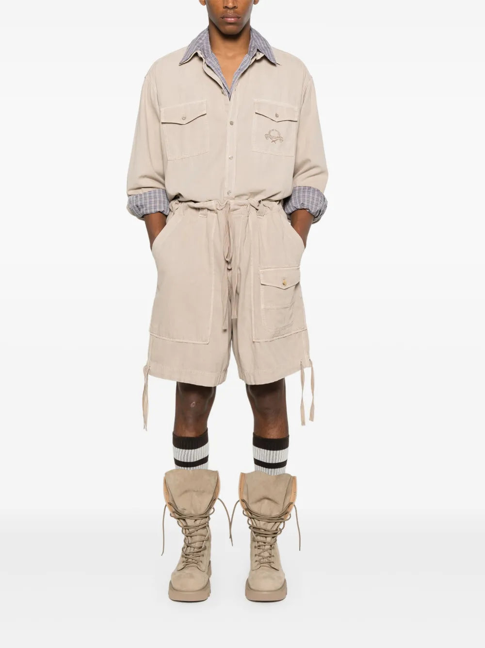 Straight-Leg Tailored shorts with Minimalist Design