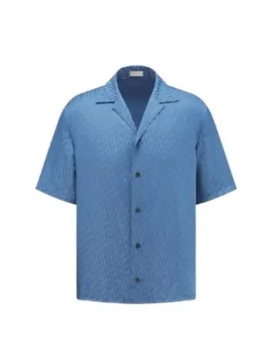 Short-Sleeved Shirt with Classic Collar and Textured Fabric