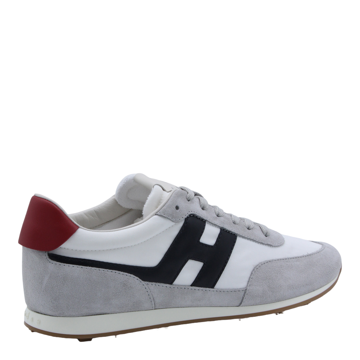 Classic Low-Top Sneakers with Streamlined Design