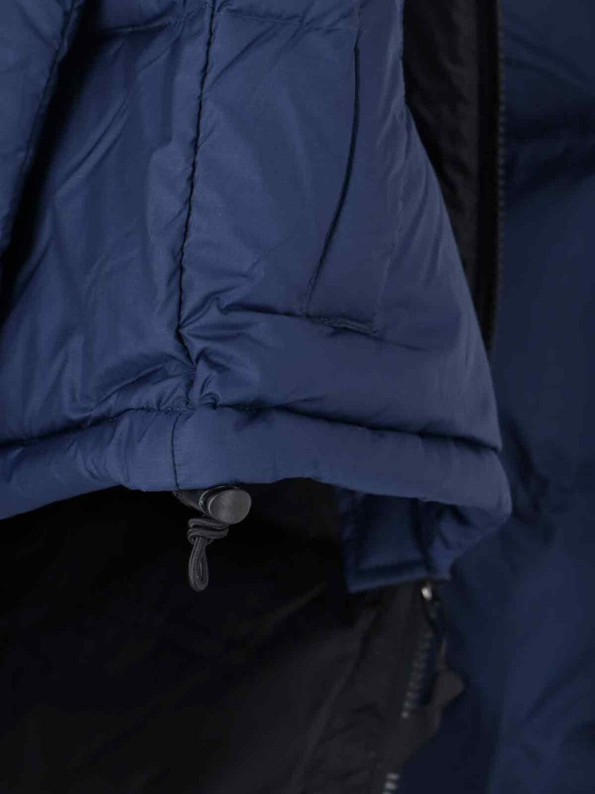 Fitted Women's Jacket With High Collar And Zipper Closure