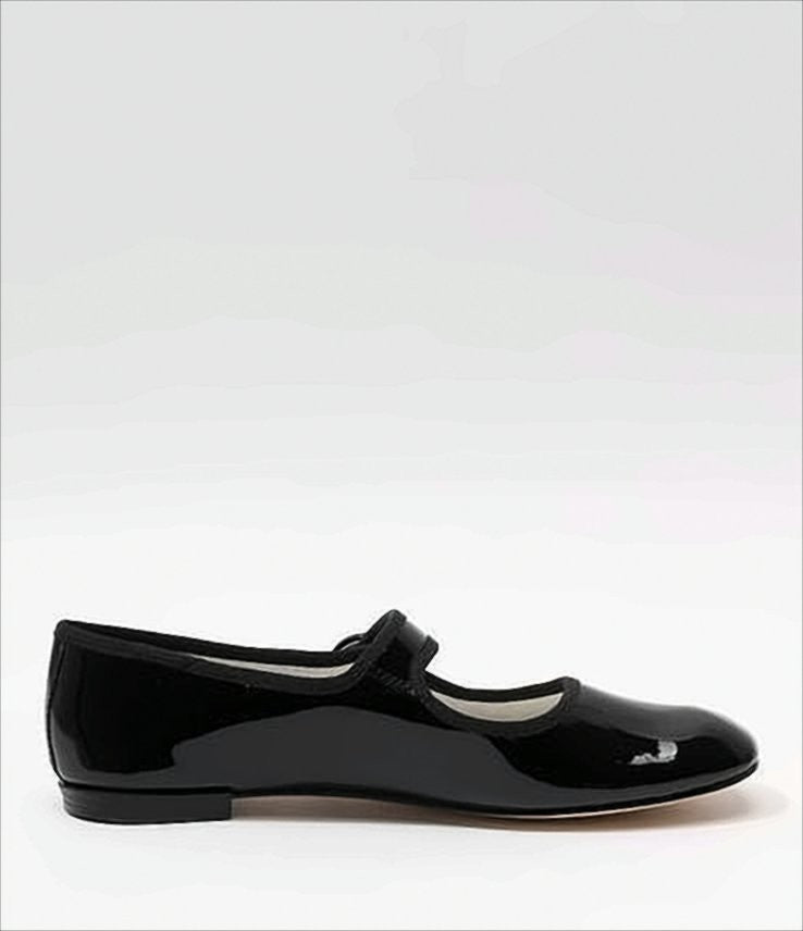 Black Patent Leather Flat Shoes