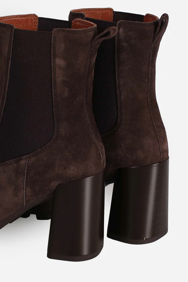 H695 Ankle Boots In Calfskin Suede
